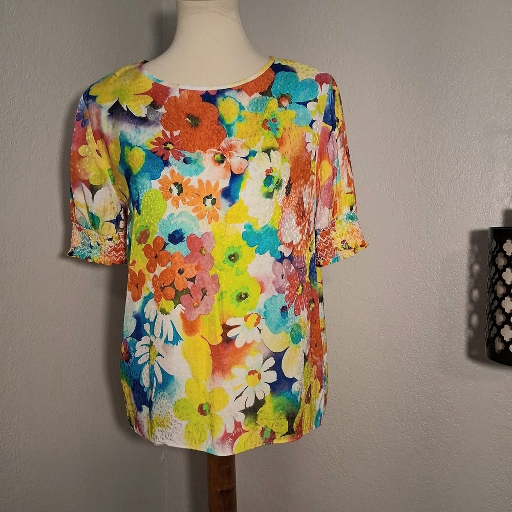 Love Moschino Bright Floral Multicolor Short Sleeve Blouse